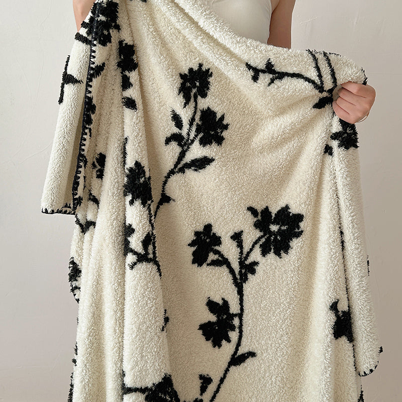 Everyday French Fleece Blanket Thick Coral Milk Velvet Sofa Throw