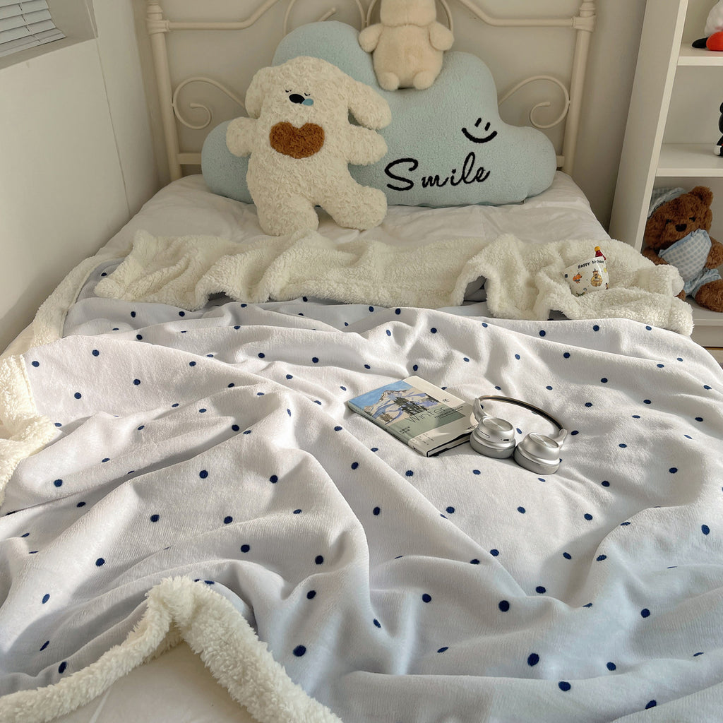Minimal Dot Milk Velvet Blanket Thick Lamb Wool Sofa Nap Throw